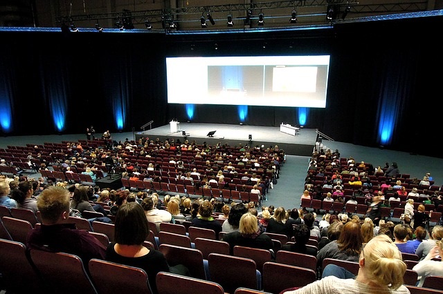 the-audience-1254036_640