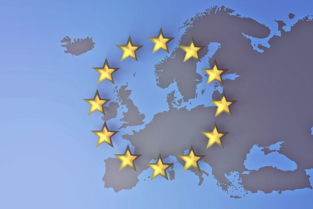 comissão europeia propostas legislativas de tornar as transferências criptográficas mais rastreáveis. bitcoin 