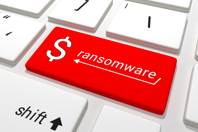 De acordo com "The Washington Post",  Ransomware é a ameaça invisível que está varrendo o país. O presidente Biden admitiu publicamente uma ação agressiva contra a segurança cibernética e a defesa da infraestrutura Americana. Ataques recentes de alto perfil deixaram as pessoas em pânico e comprando gasolina ao longo da Costa Leste e debilitaram centenas de instituições em todo o mundo.