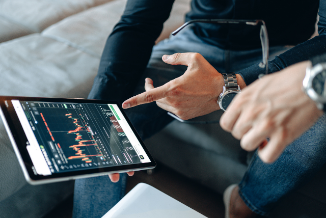 Os pagamentos vinculados a ataques de ransomware no primeiro semestre de 2021 já estão excedendo o total do ano 2020 inteiro, disse o órgão fiscalizador de crimes financeiros do governo dos Estados Unidos, na sexta-feira.