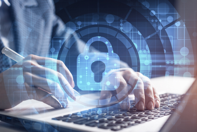 Na última terça-feira, 03, a Autoridade Nacional de Proteção de Dados (ANPD) publicou o estudo técnico “A LGPD e o tratamento de dados pessoais para fins acadêmicos e para a realização de estudos por órgão de pesquisa”. O estudo, publicado em formato de texto, foi elaborado com o objetivo de abordar e apresentar respostas aos principais questionamentos sobre o tema recebidos pela ANPD nos últimos meses. Além de promover o debate público e obter contribuições da sociedade.