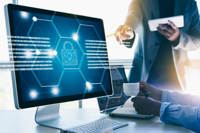 Analistas de mercado de uma empresa de análise e consultoria de dados sediada na Inglaterra, GlobalData, estimam que os gastos globais com cibersegurança devem alcançar US$198 bilhões até 2025. O valor equivale a mais de R$984 bilhões, um crescimento de 58% do que é atualmente investido no setor. 