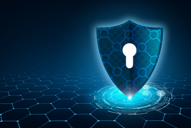 Estamos em uma era em que a grande maioria de nossas finanças é gerenciada virtualmente, de contas bancárias a cartões de crédito. Nossos endereços de e-mail, senhas e números de cartão de crédito estão vinculados a serviços de streaming de música e filmes, por exemplo. A tecnologia torna a vida mais conveniente, mas há riscos associados a ter nossas informações acessíveis a cibercriminosos em tantas plataformas diferentes. Felizmente, existem dicas que você pode seguir para proteger suas informações de qualquer possível violação de cibersegurança e lidar com um cibercriminoso ou ataque o quanto antes. 