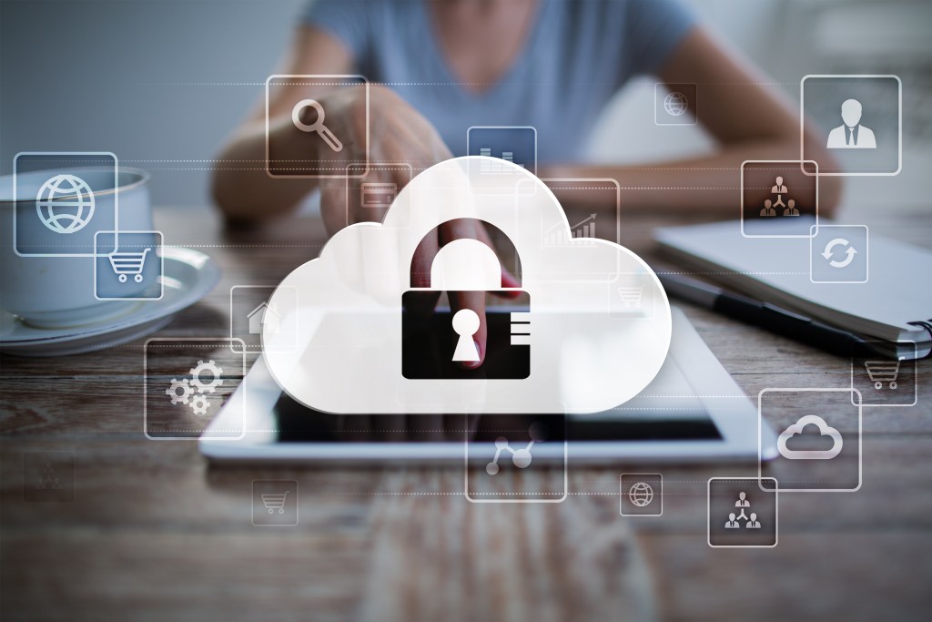 Uma pesquisa recente do grupo Lightspin compilou uma lista dos 7 principais caminhos de ataque à nuvem de 2022 na AWS, Azure, GCP e Kubernetes, conforme visto na Lightspin Cloud Native Application Protection Platform. Os caminhos de ataque foram selecionados com base na frequência, criticidade e impacto. Estes caminhos de ataque são baseados na taxonomia de caminho de ataque na nuvem da Lightspin e estão vinculados ao MITRE ATT&CK Cloud Matrix for Enterprise. Confira este relatório do GitHub que inclui os TTPs MITRE ATT&CK aplicáveis com formatação em .xls, .json e .svg vendidos no MITRE ATT&CK Navigator para facilitar referência e utilidade na reprodução, exercícios de mesa, modelagem de ameaças, etc.